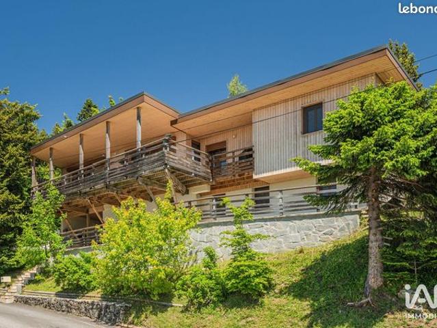Chalet 5 pièces 158 m²