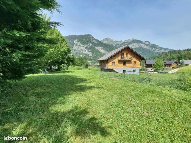 Chalet 6 pièces 230 m²