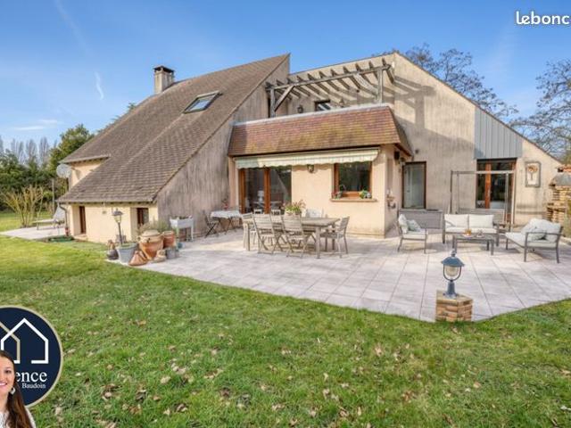Chalet 5 pièces 222 m²