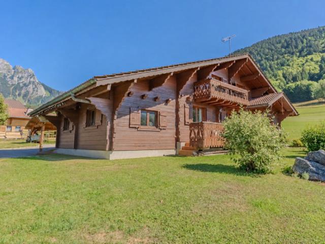 CHALET