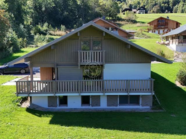 Chalet avec terrasse