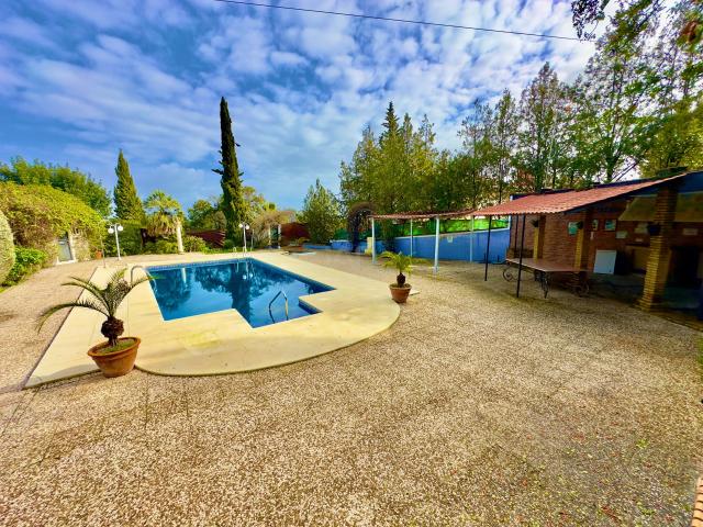 Chalet 6 dormitorios 477 m2