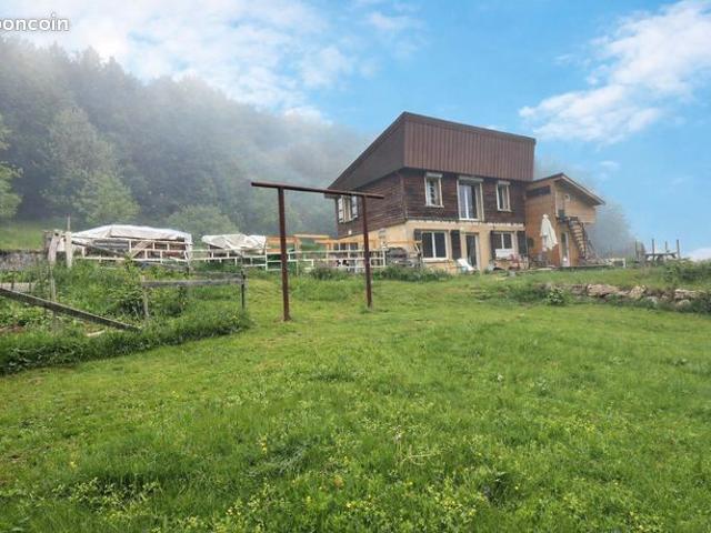 Chalet 6 pièces 106 m²