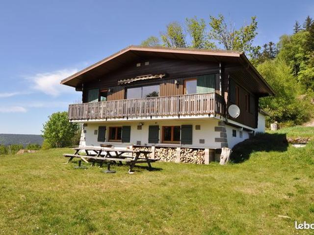 Chalet 6 pièces 101 m²