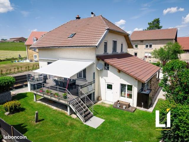 Chalet 6 pièces 123 m²
