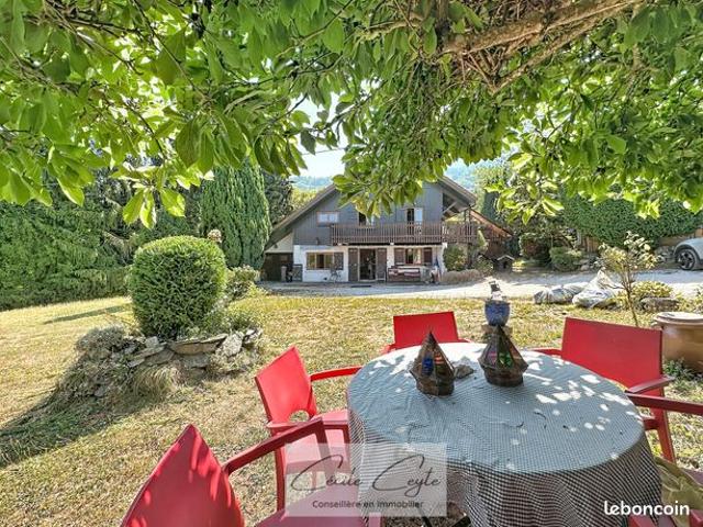 Chalet 6 pièces 135 m²