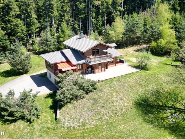 Chalet 6 pièces 130 m²