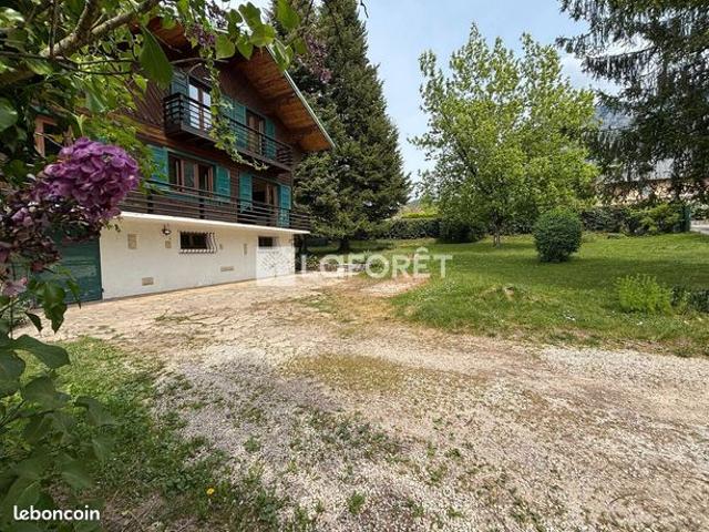 Chalet 6 pièces 142 m²