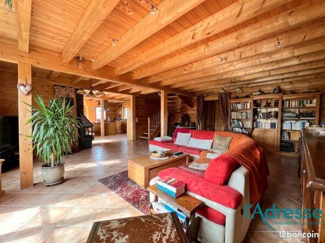 Chalet 6 pièces 150 m²