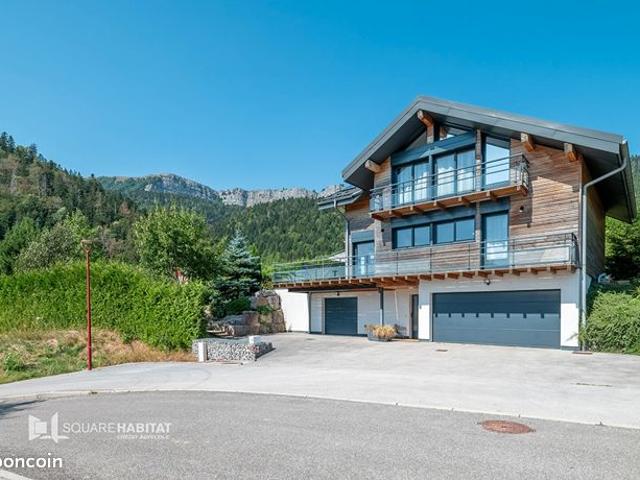 Chalet 6 pièces 150 m²