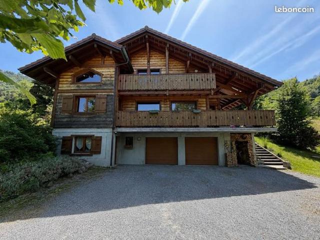 Chalet 6 pièces 151 m²