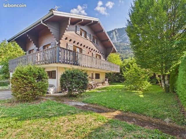Chalet 6 pièces 166 m²