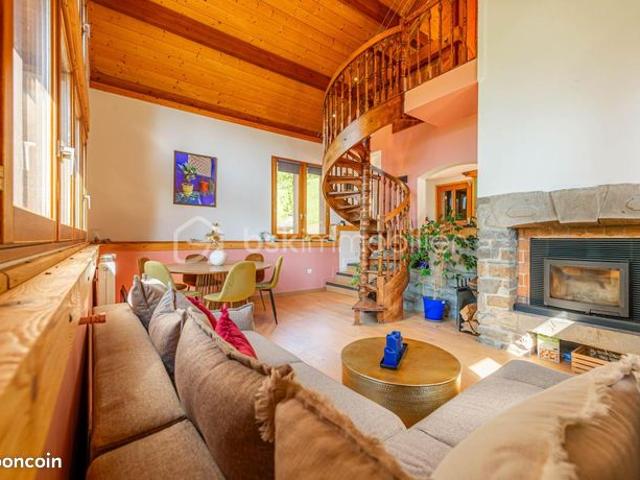 Chalet 6 pièces 160 m²