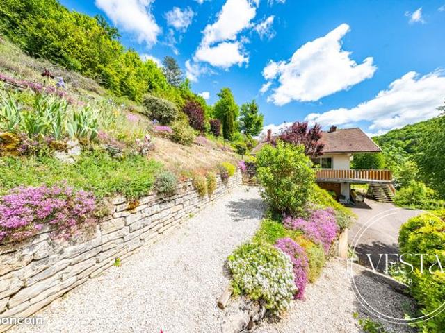 Chalet 6 pièces 176 m²