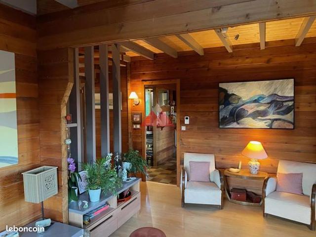 Chalet 6 pièces 179 m²
