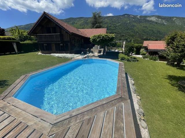 Chalet 6 pièces 186 m²