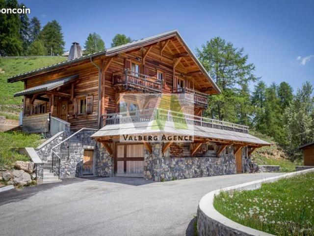 Chalet 6 pièces 204 m²