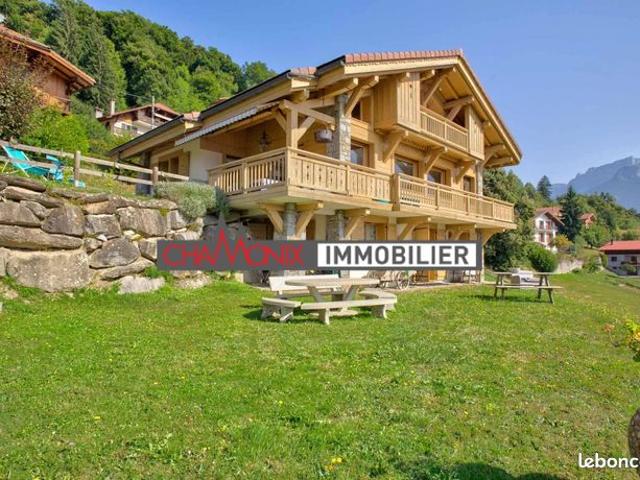 Chalet 6 pièces 215 m²