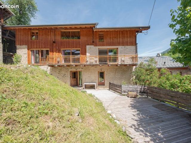 Chalet 6 pièces 230 m²