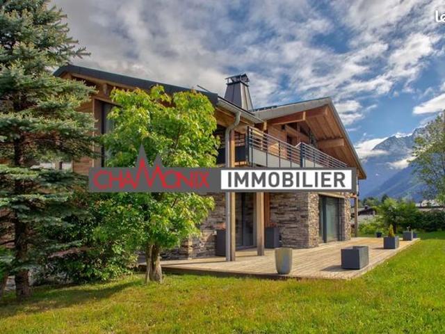 Chalet 6 pièces 300 m²