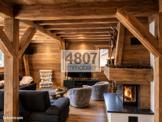 Chalet 6 pièces 328 m²