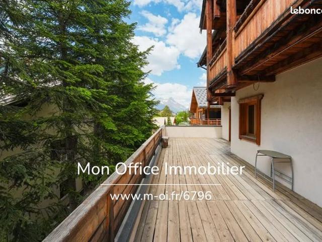 Chalet 6 pièces 357 m²