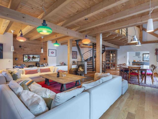 Chalet 6 Pieces Renove Dans Un Village Calme 230m² Saint Jean de Belleville