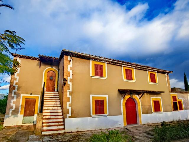 Chalet 8 dormitorios 500 m2
