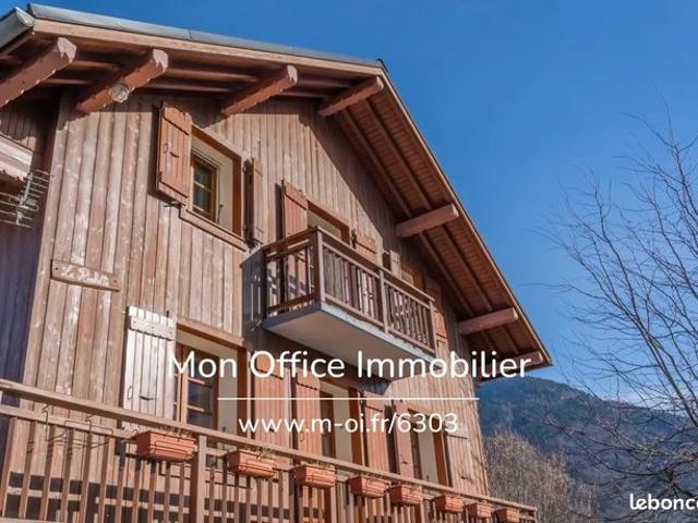 Chalet 8 pièces 141 m²
