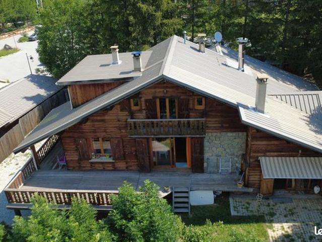 Chalet 8 pièces 174 m²