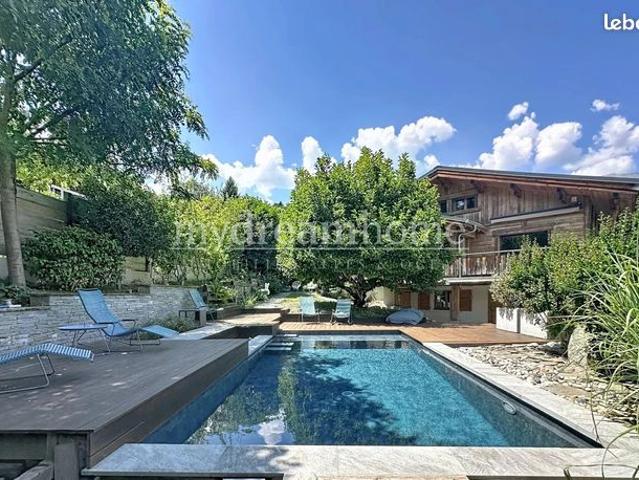 Chalet 8 pièces 217 m²