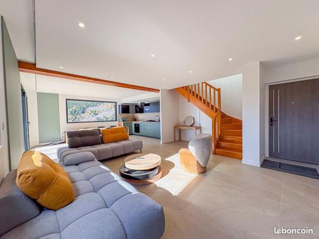 Chalet 8 pièces 218 m²