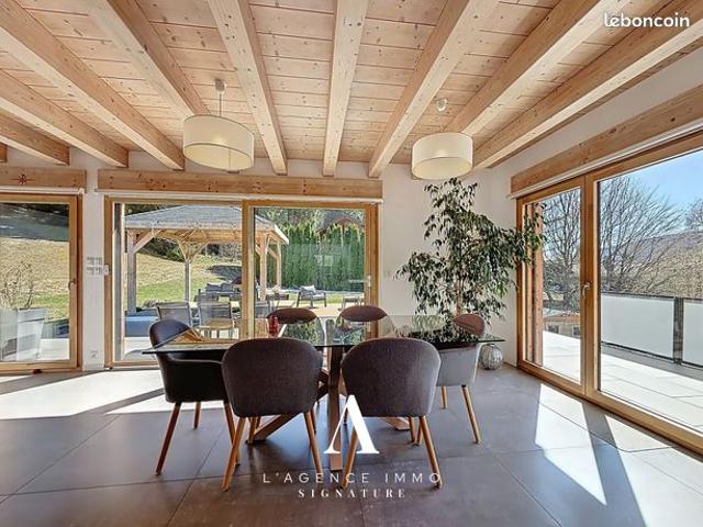 Chalet 8 pièces 213 m²