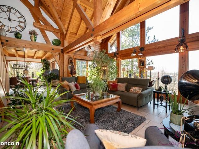 Chalet 8 pièces 227 m²