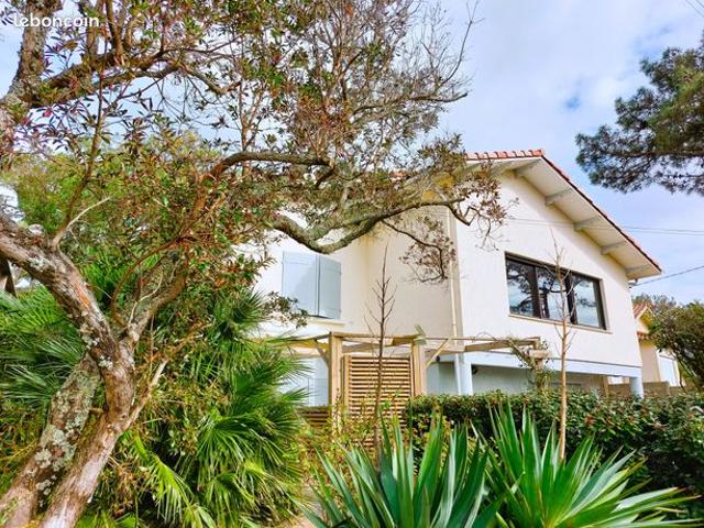 Chalet 8 pièces 246 m²