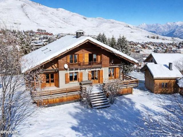 Chalet 8 pièces 256 m²