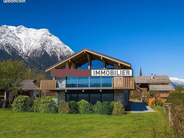 Chalet 8 pièces 250 m²