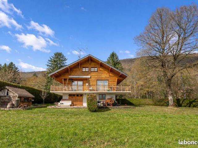 Chalet 9 pièces 164 m²