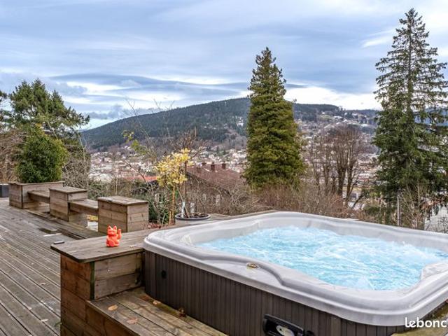 Chalet 9 pièces 243 m²
