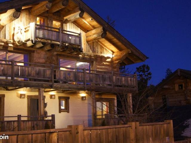 Chalet 9 pièces 250 m²