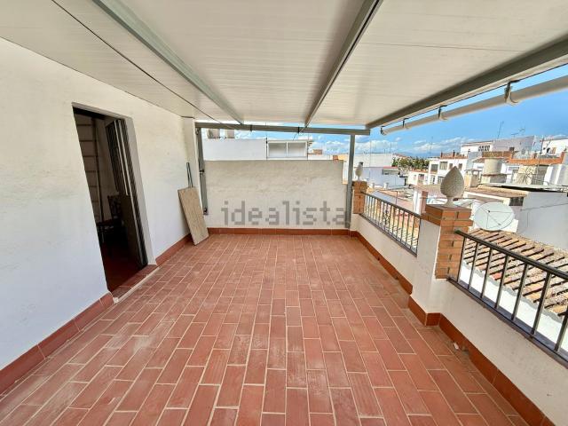 Chalet, Coin