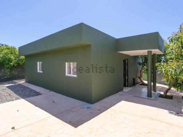 Chalet, Coin