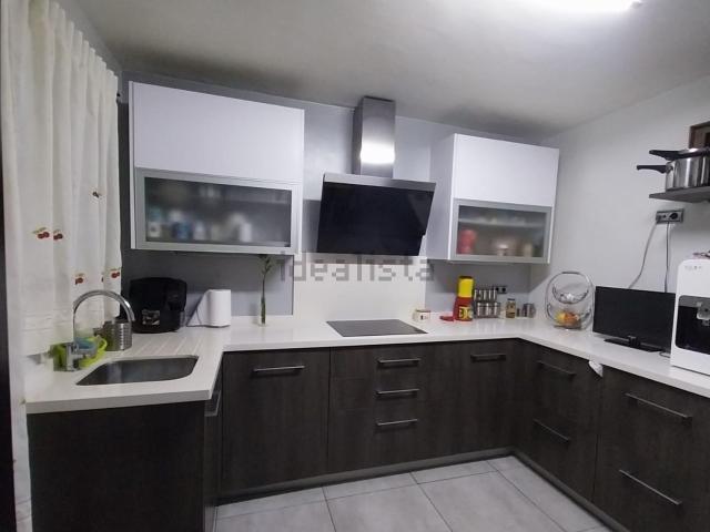 Chalet, Coin