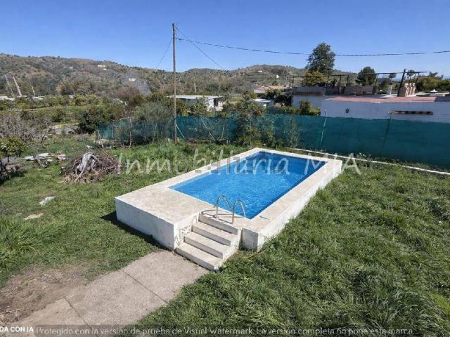 Chalet, Coin