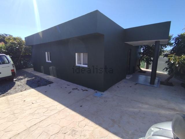 Chalet, Coin