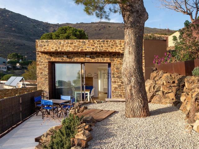 Chalet, Colera