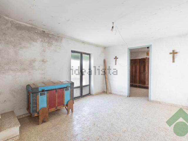Chalet, Colomera