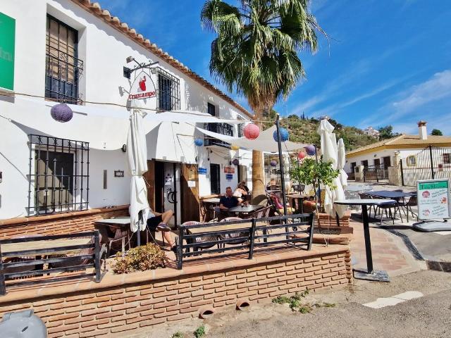 Chalet, Comares