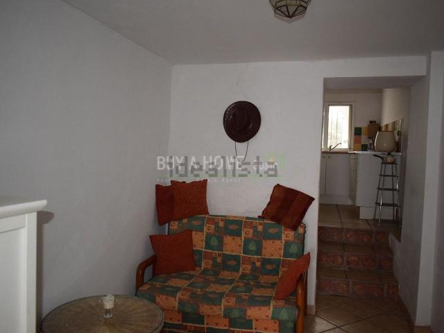 Chalet, Comares