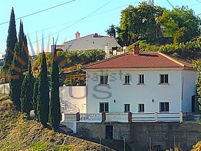 Chalet, Competa
